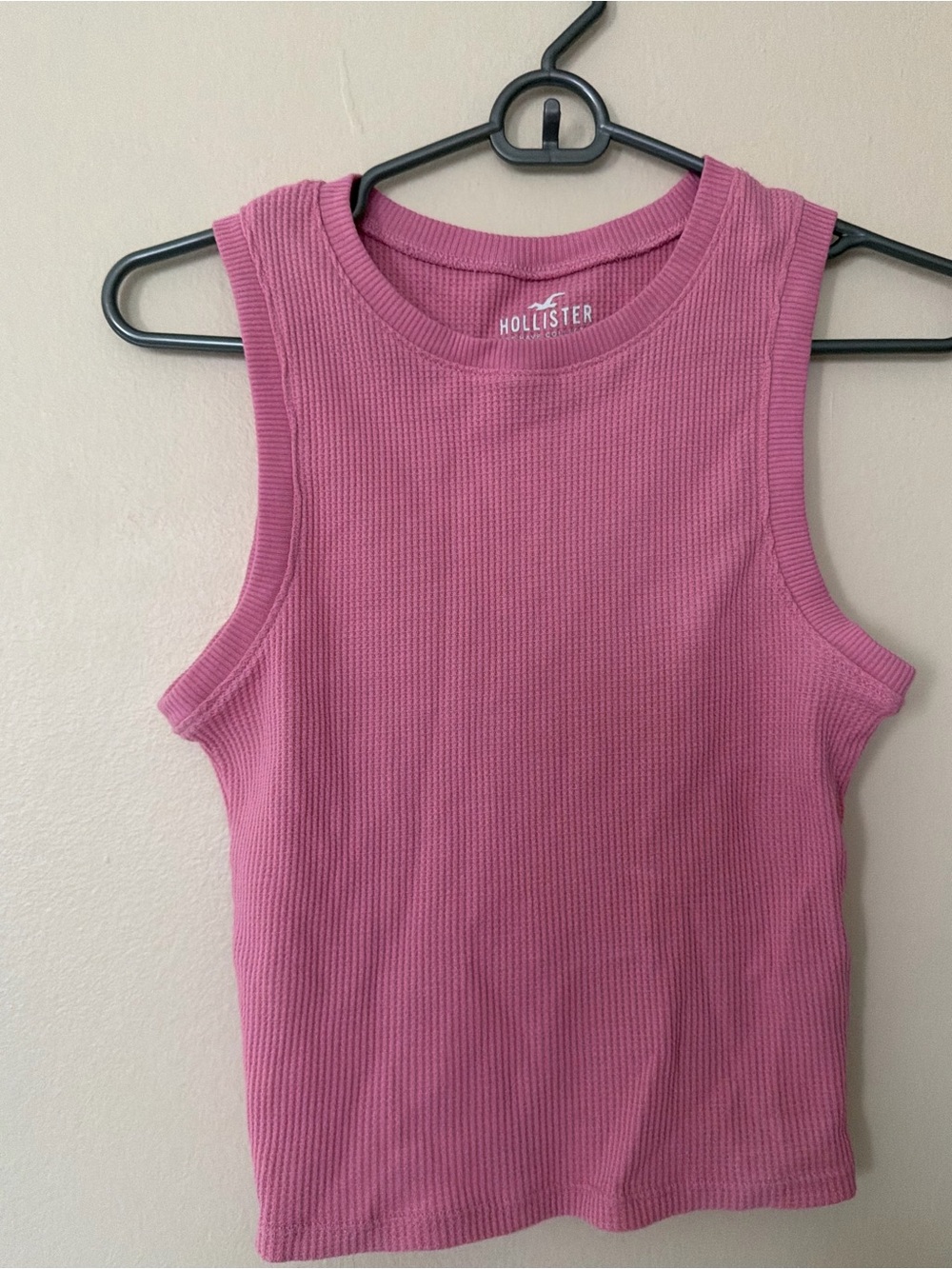 Hollister Ribbed Crewneck Tank in Dusty Rose